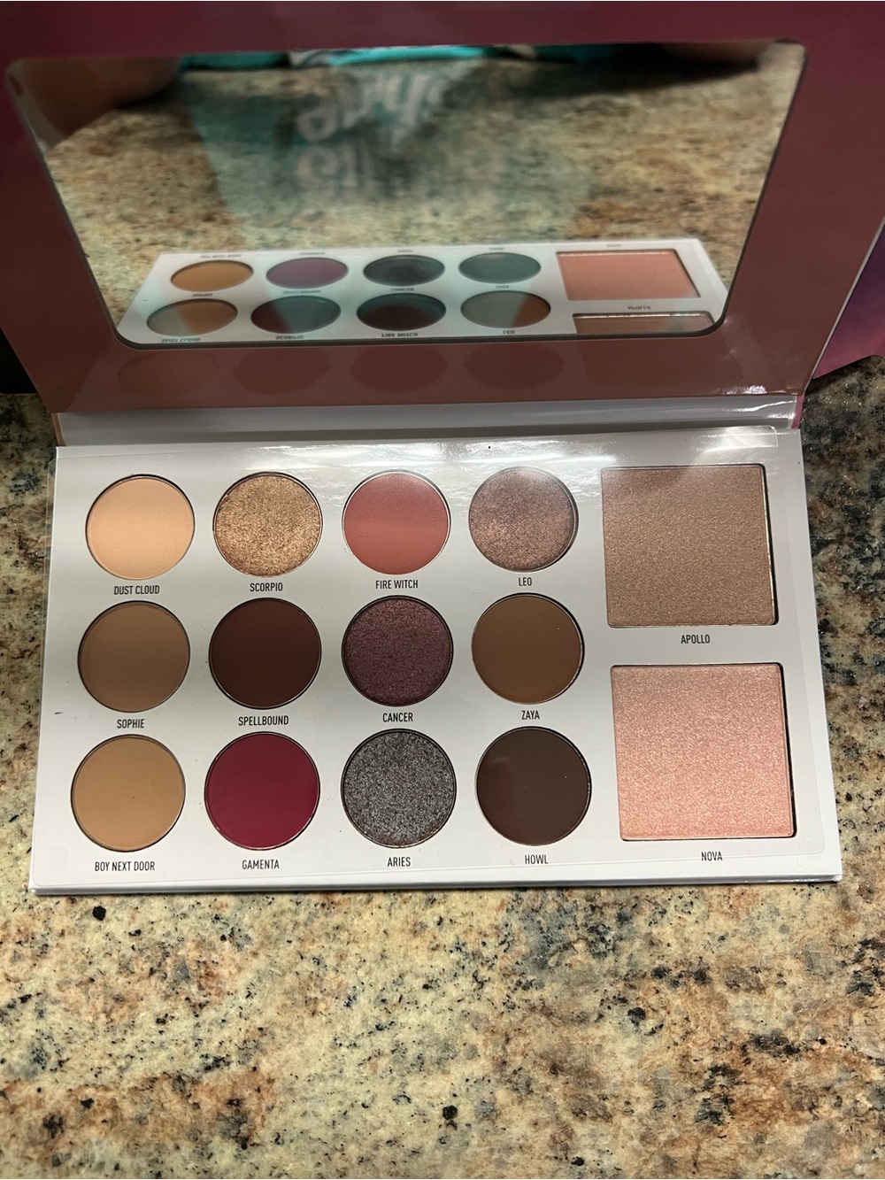 Morphe x Manny MUA Glam Palette — Marble Gray and Pink Accents - Picture 3 of 3